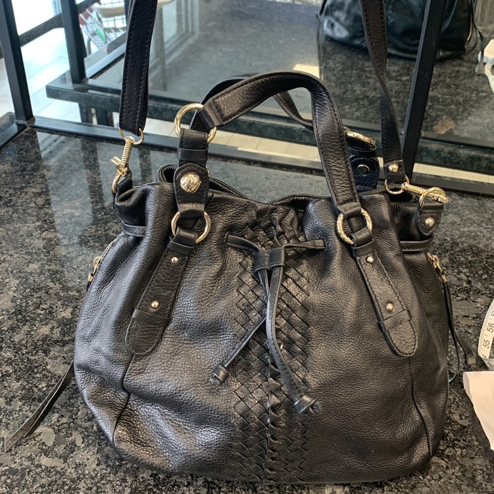 Gently used soft Elliott Lucca black leather shoulder/crossover bag.